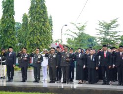 Pangdam II/Sriwijaya Hadiri Ziarah Nasional Hari Pahlawan : “Pahlawan teladanku, Terus bergerak, Melanjutkan Perjuangan”