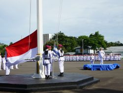 Kenang Jasa Para Pahlawan, Prajurit Yonif 2 Marinir Ikuti Upacara Peringatan Hari Pahlawan