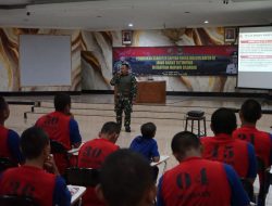 Pasiops Yonif 2 Marinir Berikan Pengetahuan tentang Korps Marinir Kepada Siswa Gapura Panca Waluya Batch VI