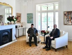 Presiden Prabowo Disambut Gubernur Jenderal Australia Sam Mostyn dalam Upacara Kenegaraan