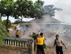 Sinergi Polri dan Warga, Kapolres Mesuji Gelar Aksi Bersih-Bersih Tempat Ibada