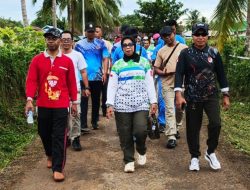 Danramil Okaba Ikuti Jalan Santai HKN KE-61, Ajak Warga Hidup Sehat dan Jaga Kebersihan