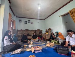 Malang – Kepala Desa Tlogosari Lilik Rahayu Hadiri Pertemuan Rutin Warga Penerima PKH di RT 09