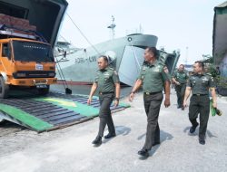 Kapal ADRI XCII-BM Berlayar Angkut Bantuan Kemanusiaan ke Tiga Wilayah Terdampak Bencana di Sumatera