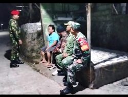 Patroli Siskamling di Bade, Babinsa dan Warga Bersinergi Jaga Kamtibmas Malam Hari