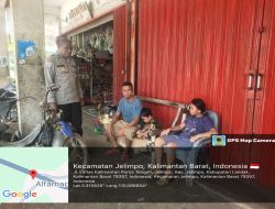 Personil Polsubsektor Jelimpo Dan Polsek Ngabang Lakukan Patroli Menjelang Hari Weekend Untuk Pastikan Situasi Kamtibmas Yang Kondusif