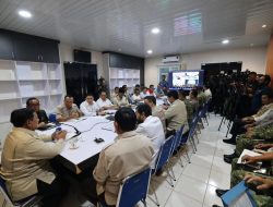 Presiden Prabowo Pimpin Rapat Terbatas Khusus di Pos Pendamping Nasional Penanganan Bencana Alam Aceh