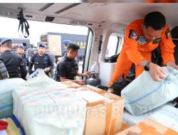 Polda Aceh Kembali Kirim Bantuan Logistik dan Tenaga Kesehatan Menggunakan Helikopter AW169