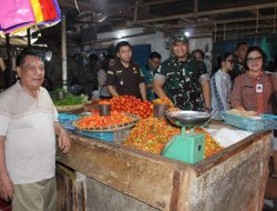Pastikan Harga Sembako Stabil, Dandim 1310/Bitung bersama Pemerintah Kota Bitung Sidak Pasar Winenet