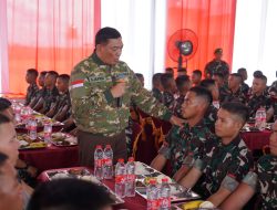 Dorong Semangat dan Kesiapan Satuan, Pangdam II/Sriwijaya damping kunjungan Kerja Menhan RI ke Yonif TP 846/KS