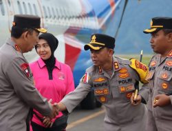 Kapolri Bersama Bhayangkari Serta Kapolda Aceh Mendarat Bandara Rembele Bener Meria