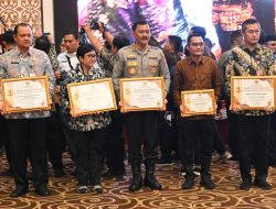 Polda Kepri Raih Penghargaan Keterbukaan Informasi Publik Tahun 2025