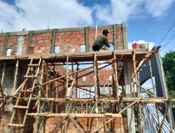 Pemasangan Kerangka Rumah Jaga Makodim 0418/Palembang Masuki Tahap Plester dan Perapihan Cor