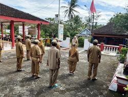 Kepala Desa Tlogosari Pimpin Apel Pagi Perangkat Desa Sebelum Memulai Tugas Pelayanan