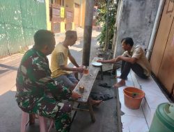 Segelas Kopi Panas, Jadi Sarana Kedekatan Babinsa Kemlayan Dengan Warga Binaan
