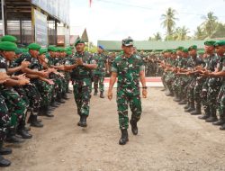 Beri Motivasi Kepada Prajurit Yonif TP 895/KC, Pangdam II/Sriwijaya : “Kalian Harus Bersyukur, Meskipun Dalam Keterbatasan”