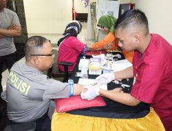 Wujud Kepedulian Anggota, Polres Metro Jakarta Barat Fasilitasi Pemeriksaan Kesehatan Program Pengelolaan Penyakit Kronis (Prolanis)
