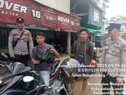 Patroli Siang Hari Dalam Menjaga Situasi Kamtibmas Yang Aman Dan Kondusif