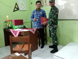 Babinsa Koramil Cepogo Dukung Gerakan GEMAR, Ayah Turun Langsung Ambil Rapor Anak