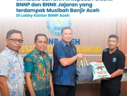 Kepala BNNP Serahkan Bantuan Sembako dari BNN Republik Indonesia kepada Para Personil BNNP dan BNNK Jajaran yang Terdampak Musibah Banjir Aceh