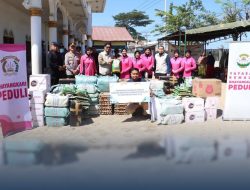 Kapolres Aceh Timur menyalurkan MBG SPPG Kemala Bhayangkari Polres Aceh Timur kepada korban banjir di posko pengungsian Gampong Blang Gleum
