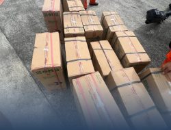 Ketua Bhayangkari Daerah Aceh Salurkan Bantuan untuk Warga Aceh Tamiang melalui Posko Bantuan Polda Aceh di Bandara Kualanamu