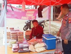 Sambangi Pusat Keramaian Pasar Karangan, Personel Polsek Mempawah Hulu Sampaikan Pesan Kamtibmas