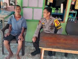Datangi Warga nya Usai Laksanakan Patroli Siang Serta Berikan Himbauan Keamanan