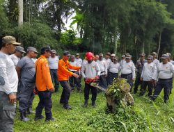 Linmas Kalurahan Trihanggo dibekali Penggunaan Alat Kebencanaan