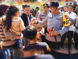 Kapolda Aceh Menyapa Anak-anak yang Berada di Posko Pengungsian