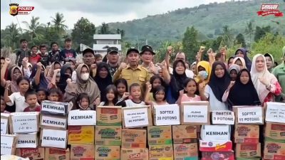 Kapolres Pidie Jaya Hadiri Penyaluran Bantuan Logistik Menhan untuk Korban Banjir