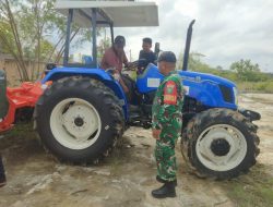 Hadiri Penyerahan Traktor Roda Empat, Danramil 02/Kuta Makmur Diwakili Sertu Hendri Prayitno