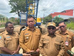 Atasi Banjir, Wali Kota Sorong Pastikan Penanganan Dikerjakan Bertahap Sampai Tuntas