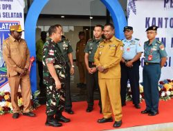 Dandim 1707/Merauke Dampingi Gubernur Papua Selatan Resmikan Kantor Gubernur dan DPR