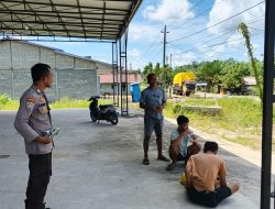 Patroli Siang Polsek Menjalin Jaga Kamtibmas di Desa Sepahat