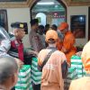 Polsek Tambora Salurkan Bantuan Makanan untuk Korban Kebakaran Jembatan Besi