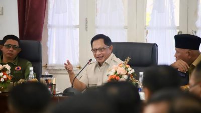 Kerja Maraton Mendagri Tito Karnavian Percepat Rehabilitasi dan Rekonstruksi Pascabencana Sumatera