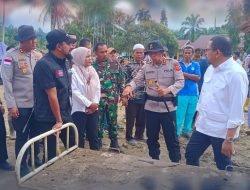 Kapolda Aceh Dampingi Kepala Staf Kepresidenan Tinjau Wilayah Terdampak Bencana dan Serahkan Bantuan