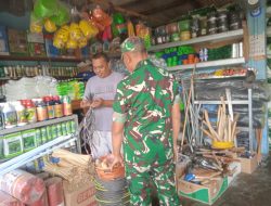 Babinsa Kemusu Turun Langsung ke Kios Pertanian, Pastikan Stok Pupuk Aman dan Tepat Sasaran