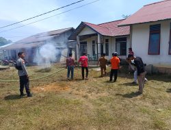 Polsek Menjalin Gelar Pelatihan Penanganan Bencana bagi Anggota Damkar Desa Bengkawe
