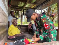 Pelayanan Kesehatan Dari Satgas Yonif 123/Rajawali Sampai ke Daerah Terpencil di Kabupaten Mappi