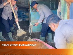 Polri Gelar Gotong Royong Pembersihan Pascabanjir Bandang di Kampung Reje Payung