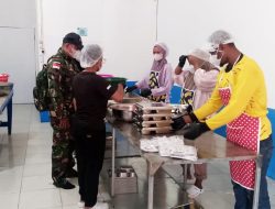 Babinsa Koramil Muting Pastikan Kebersihan dan Kelayakan Program MBG di Kampung Andaito