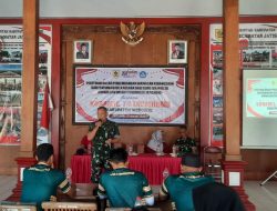 Puluhan Guru Sekolah Dasar Di Jatisrono Dilatih PBB Oleh TNI