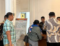 Pastikan Layanan Prima di Tahun Baru, Kalapas Labuhan Ruku Pantau Langsung Kunjungan Warga Binaan