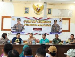 Polresta Mataram Gelar Jumat Curhat dan Jumat Berkah, Pererat Silaturahmi dengan Warga Tanjung Karang