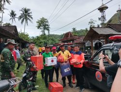 Koramil Pucanglaban Bersama Forkopimcam dan BPBD Bantu Warga Terdampak Banjir