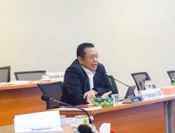 Uji Sidang Proposal Disertasi Hukum, Bamsoet Ingatkan Kepastian Hukum Kunci Keberhasilan Proyek Pemerintah