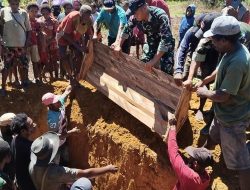 Pos Koroway Satgas Yonif 123/Rajawali Tunjukkan Kepedulian Sosial Melalui Bantuan Pemakaman Warga