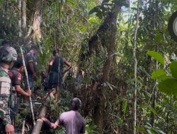 Satgas Pamtas RI–PNG Kewilayahan Yonif 763/SBA Bantu Warga Pembuatan Air Bersih